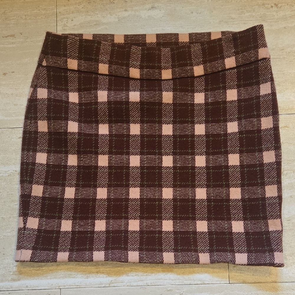 Akris Punto Maroon/Pink/Green Plaid Unique Knit Sweater Mini Skirt